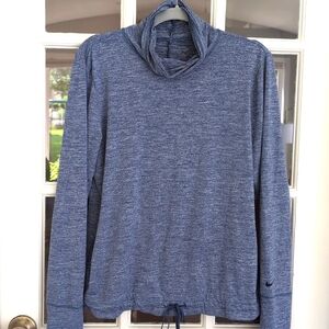 Women's Nike Medium Active Dri-Fit Long Sleeve Pullover Turtleneck Top